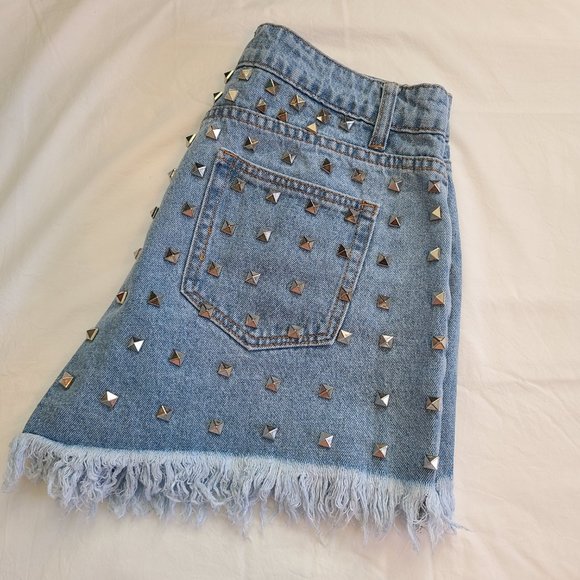 Silver Studded High Waisted Festival Denim Shorts NWOT - Picture 11 of 12